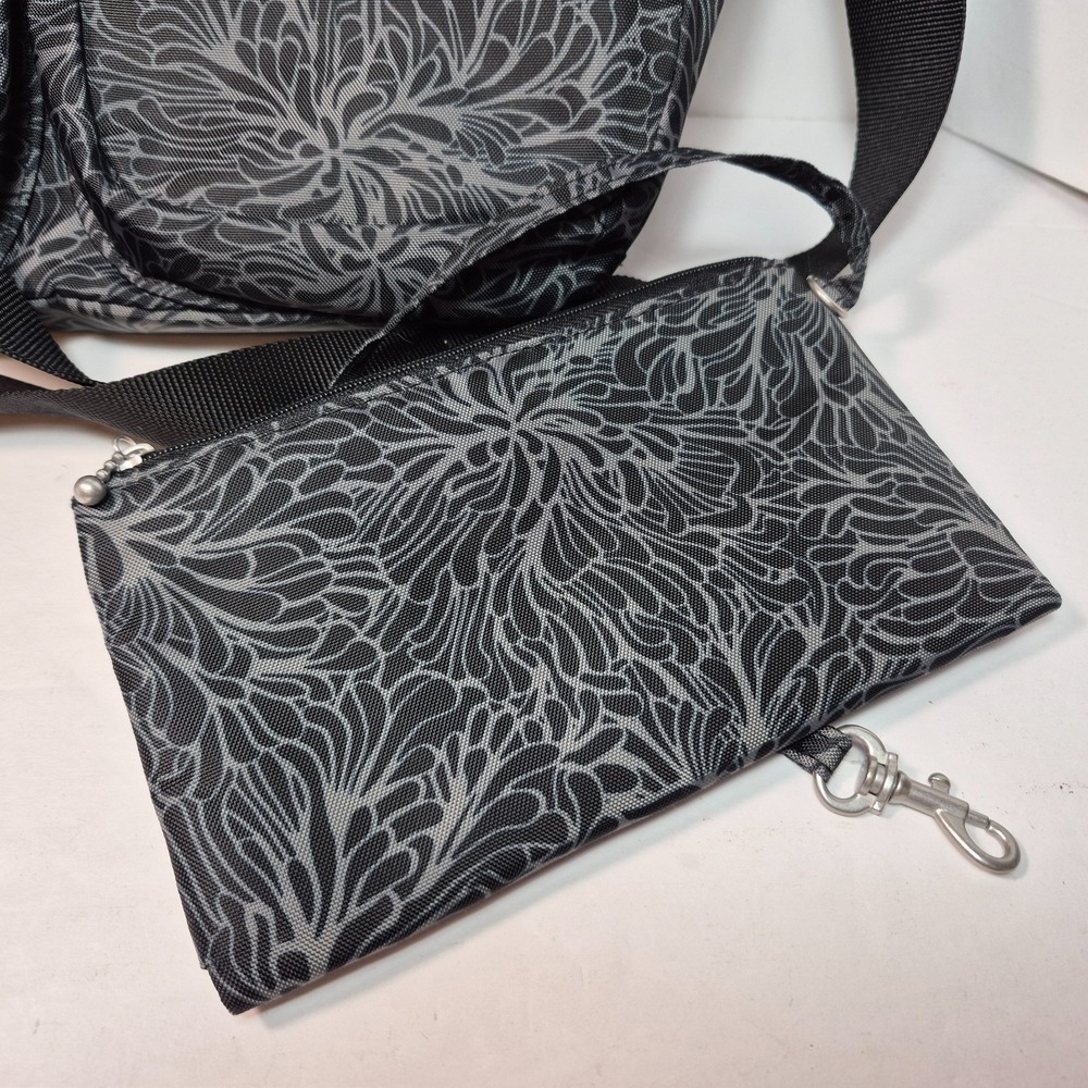 Baggallini Modern Everywhere Bag and Wallet Midnight Blossom Print - Picture 2 of 16